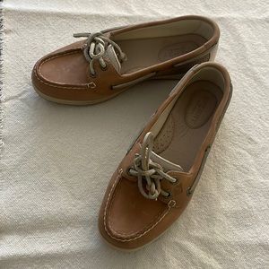 Sperry Topsider leather